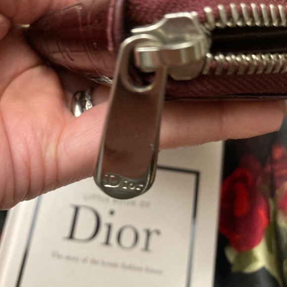 EUC Christian Dior Bordeaux long zip trotter wallet &book💕 - Picture 11 of 11